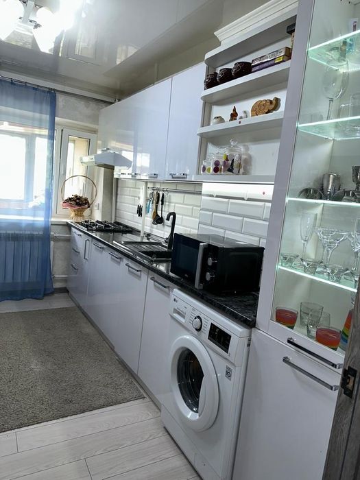 Сдам квартиру 4 комнатную