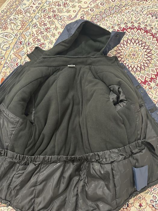 Теплая куртка новая!