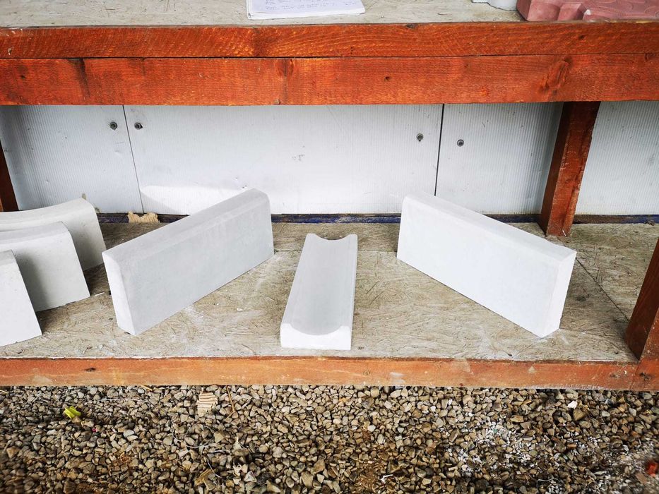 Pavele,borduri,placari garduri beton
