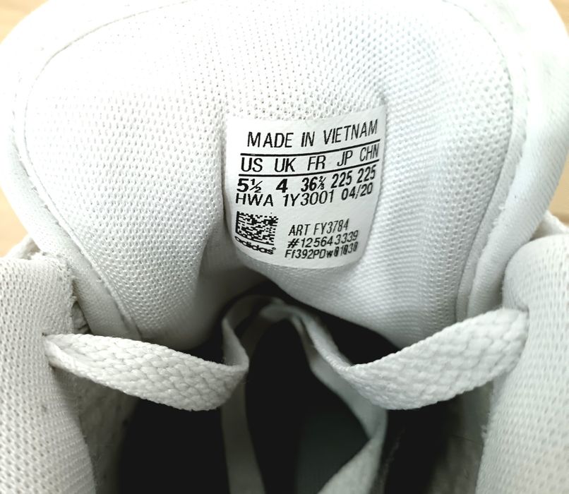 Adidași adidas originali Nr 36,5 piele in perfecta stare