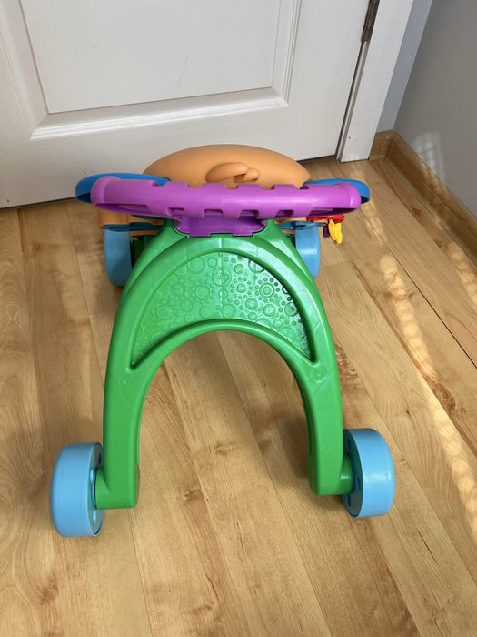 Уокър на Fisher price lough&learn