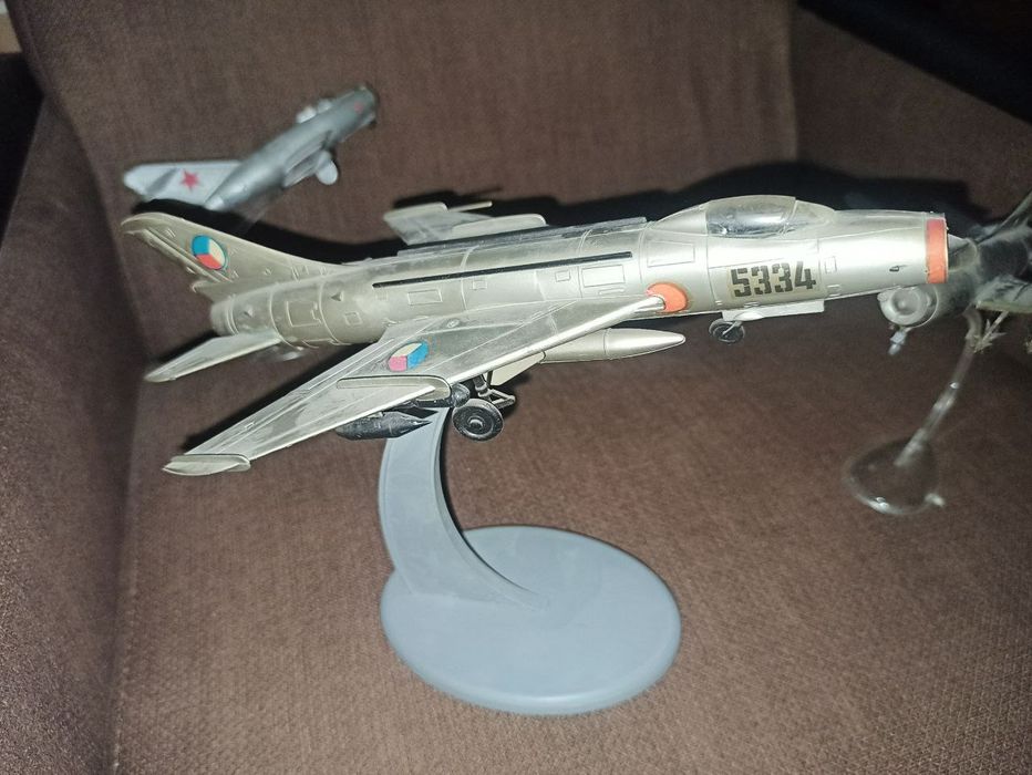 Модели СУ-7,МиГ-17,МиГ-19 пластикарт ГДР