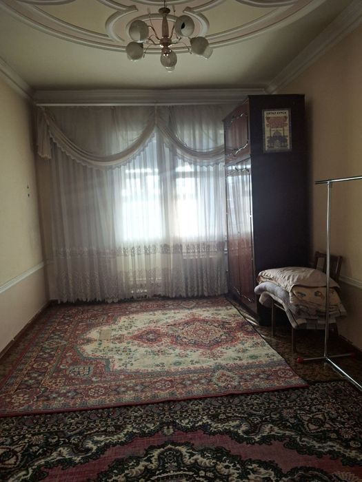 Bezmakler Chorsuda srochno  kvartiraga kvartirant qizlar olinadi.