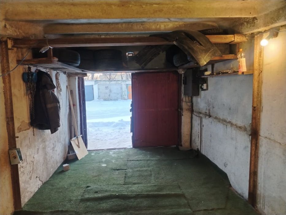 В центрге города.