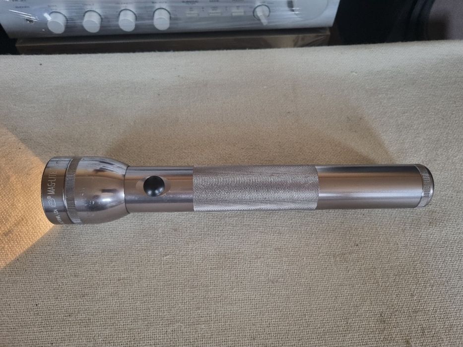 Lanterna Maglite USA. Perfect functionala.