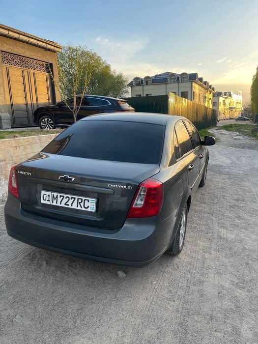 Lasetti gentra 4 pozitsa