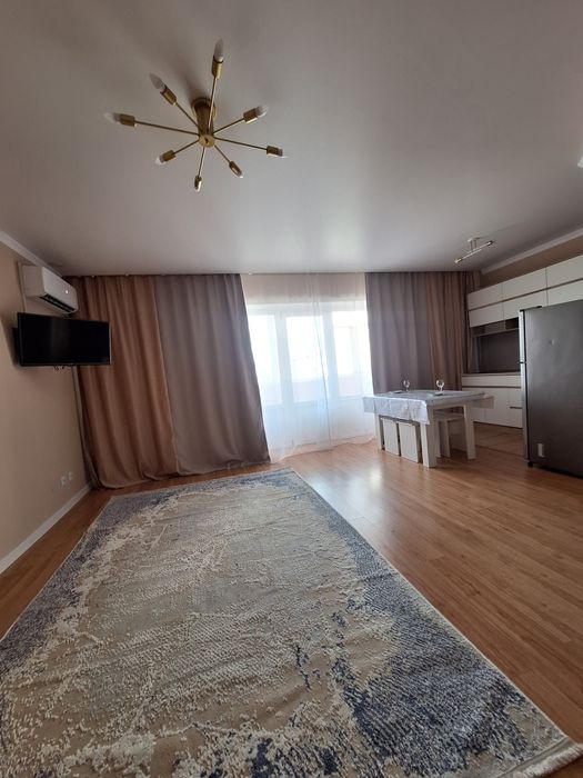 Сдам  посуточно 2 комнатную в 12 микрорайоне