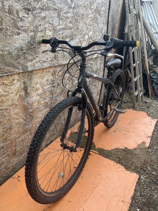 Bicicleta tracker roti 29”