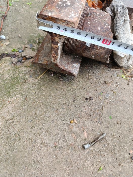 Продам рельс по 6 метров