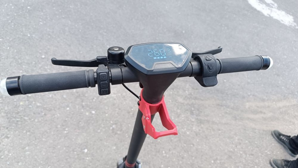 Продам электросамокат tribe maya