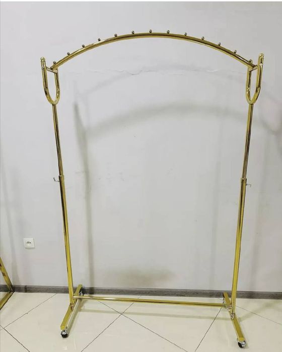 Gardirob stelaj maniken