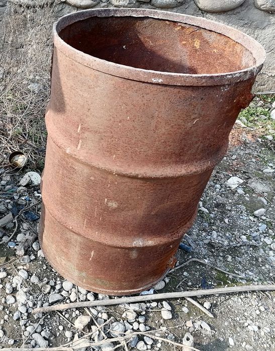 Лист, кормушка, ўчоқ ва бочка