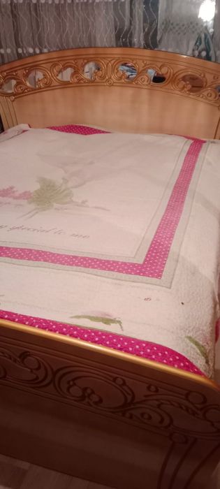 Спальний гарнитур