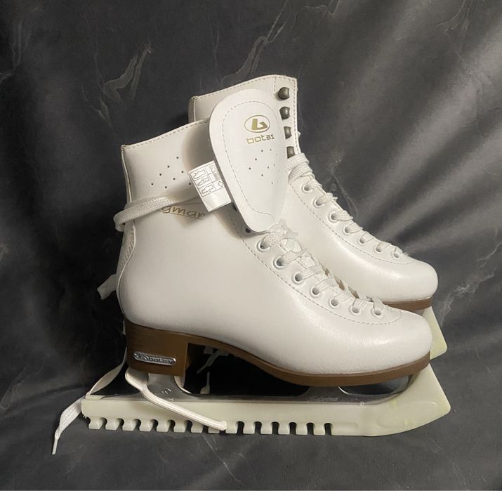 Коньки фигурные фирмы ботас