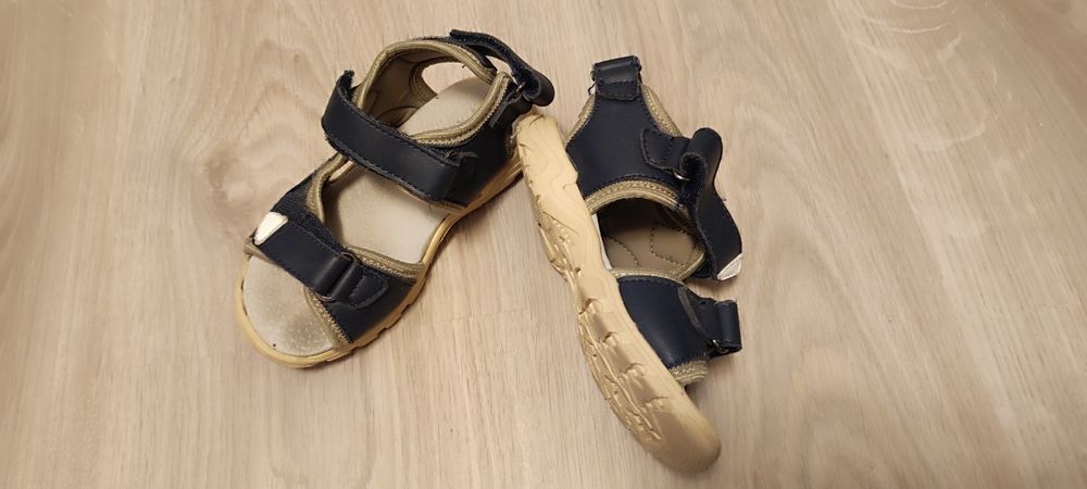Сандалки за 2-3 г. момче, 23-27 р-р.