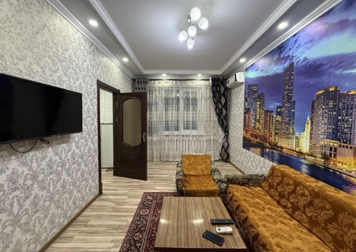 Samarqand darvoza 2 xonali kvartira bor