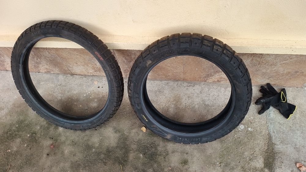 Vând doua anvelope CST adventure R18 și R21 ,provin de pe CF Moto MT 450
