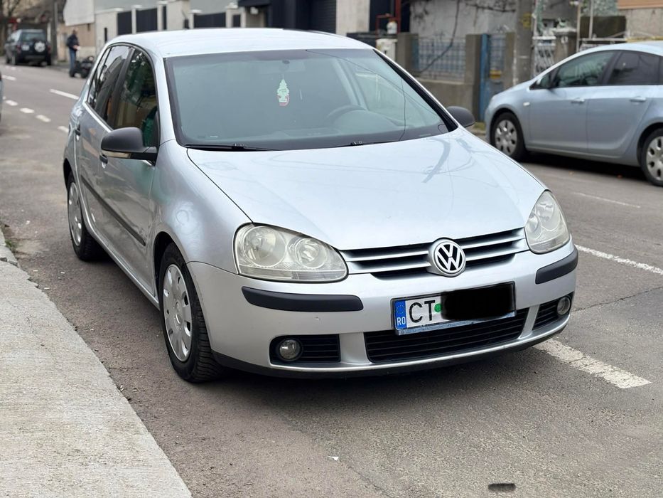 De vanzare golf 5 stare foarte buna