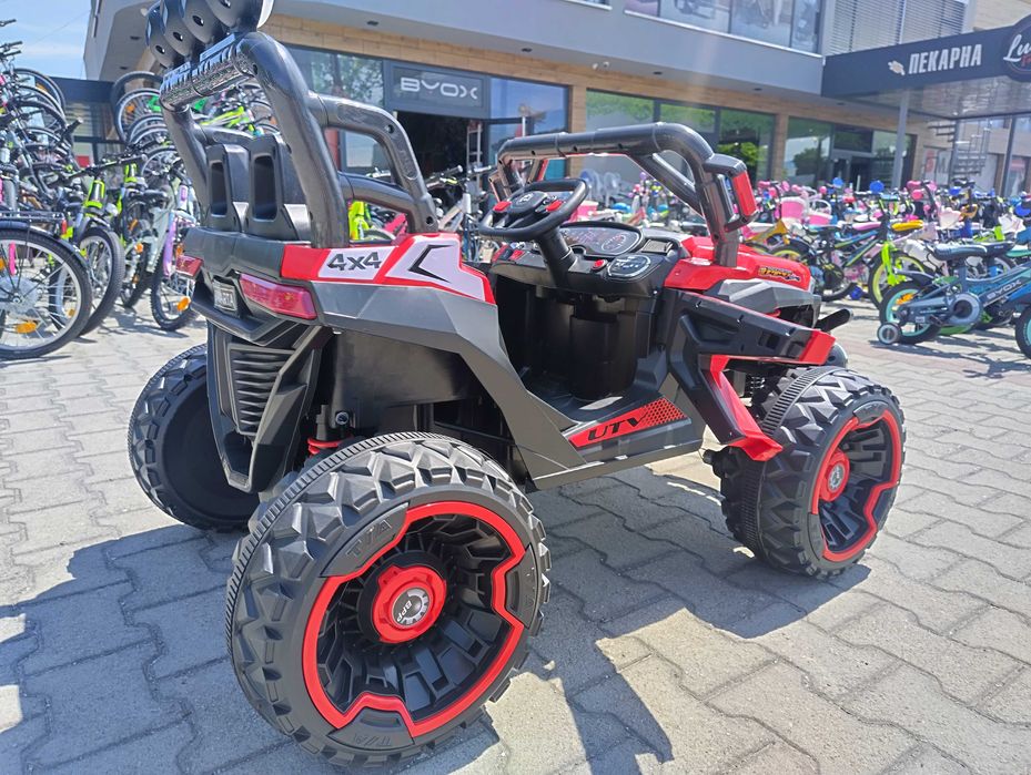 SAFARI двуместен акумулаторен джип JAKARTA 4x4 червен