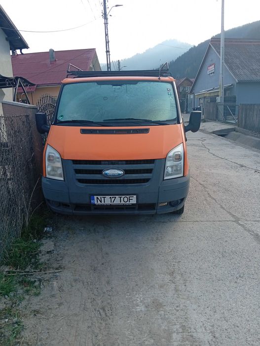 Vând Ford Transit