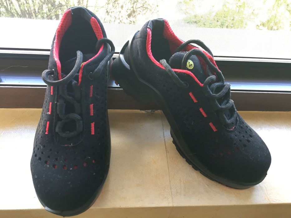 Pantofi usori de protectie UVEX