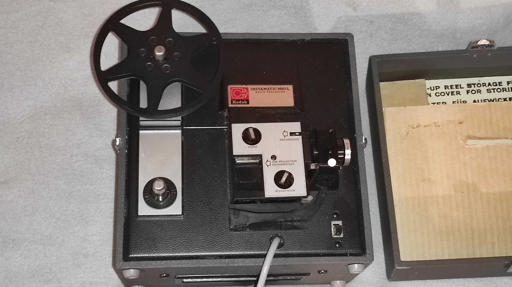 Proiector 8 mm  - KODAK INSTAMATIC M60 L  + piese gramofon