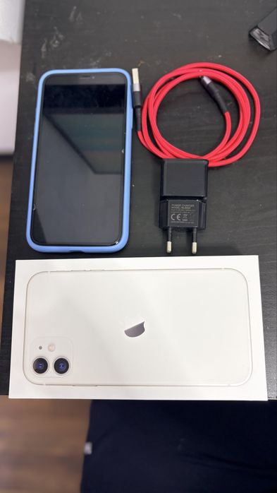 iPhone 11, 64 gb, cutie, factura, din 2022