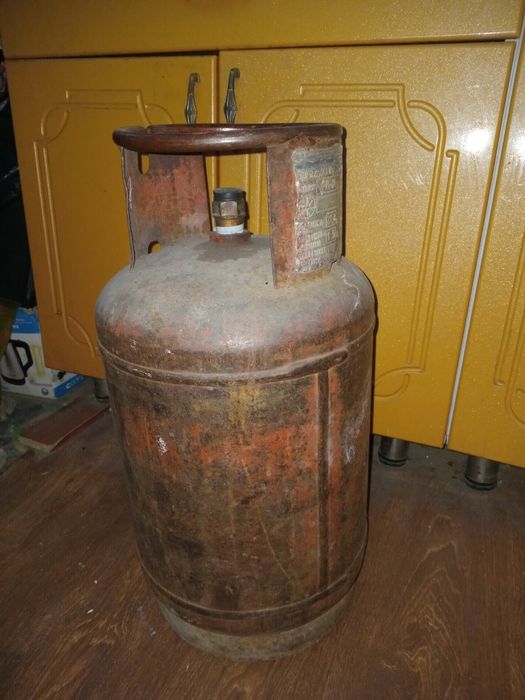 Газовый баллон продам