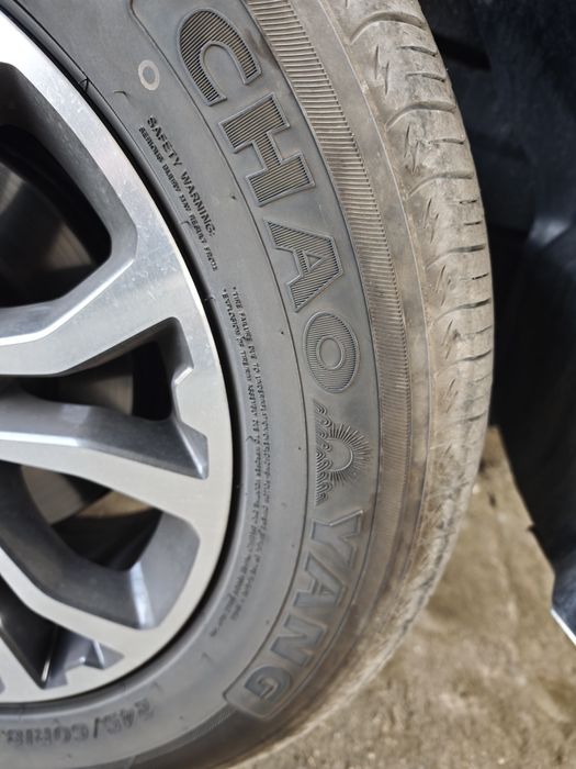 Продаются Шины 245/60R18