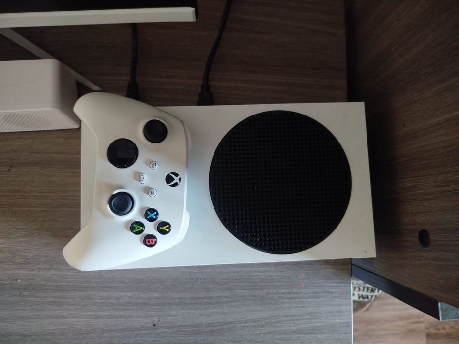 Приставка Xbox series s