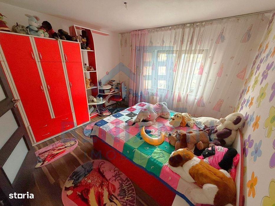 4 Camere Etaj 2 George Enescu Foarte spatios Liber 96mp An 1984