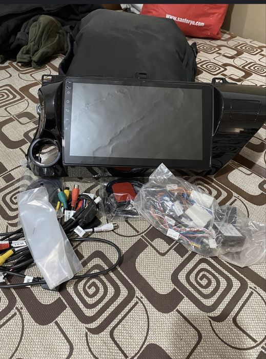 Хайлюкс магнитола