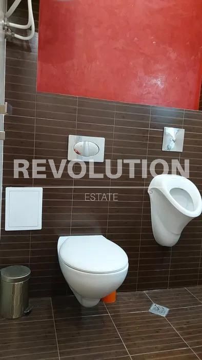 Дава се под наем Тристаен апартамент в Пловдив, Кючук Париж - 80 кв.м за 485 € - Снимка #6