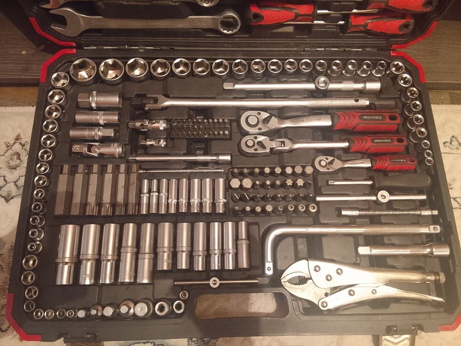 Продам набор срочно