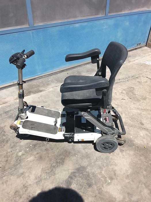 Carucior scuter electric