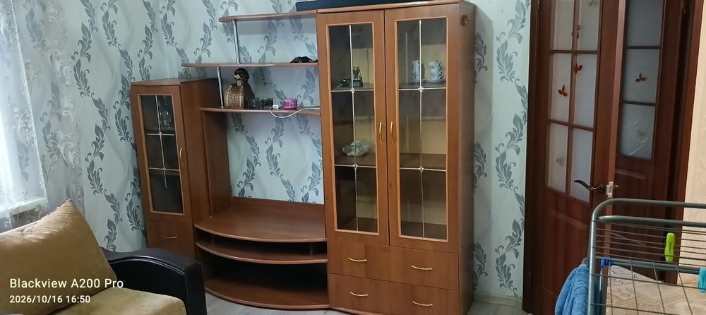 Продам стенку б/у