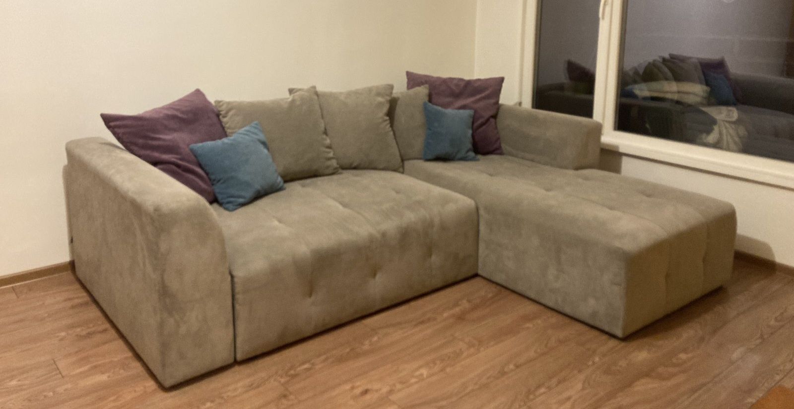 Разтегателен Ъглов диван, 250 / 190 гр. Велико Търново Център • OLX.bg