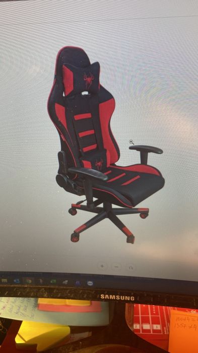 Scaun gamer in cutie