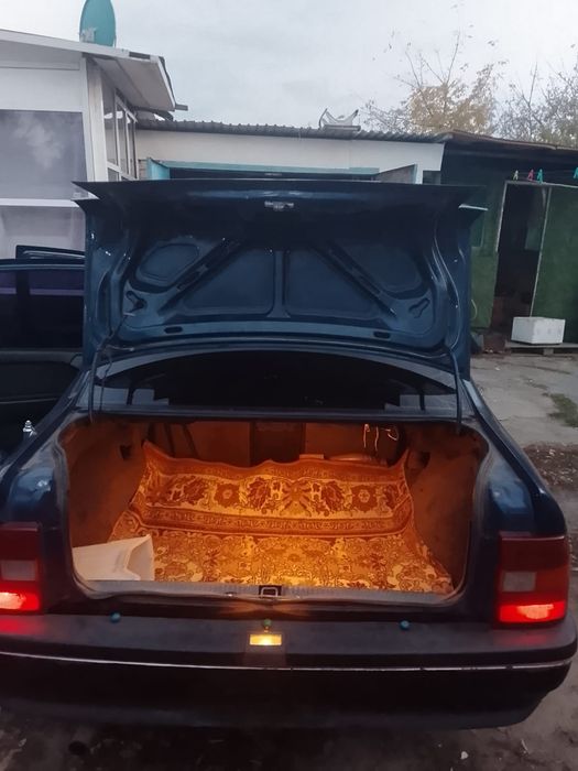 Продам машину Опель вектор А