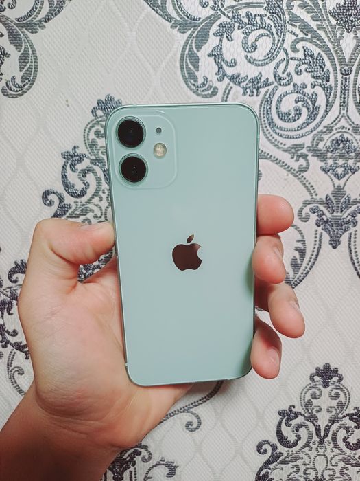 iPhone 12 mini..