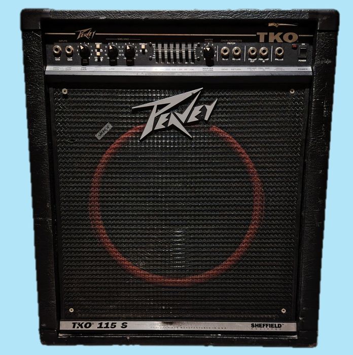 Продавам усилвател кубе комбо за бас китара Peavey TKO 115 S