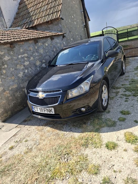 Vând Chevrolet Cruze