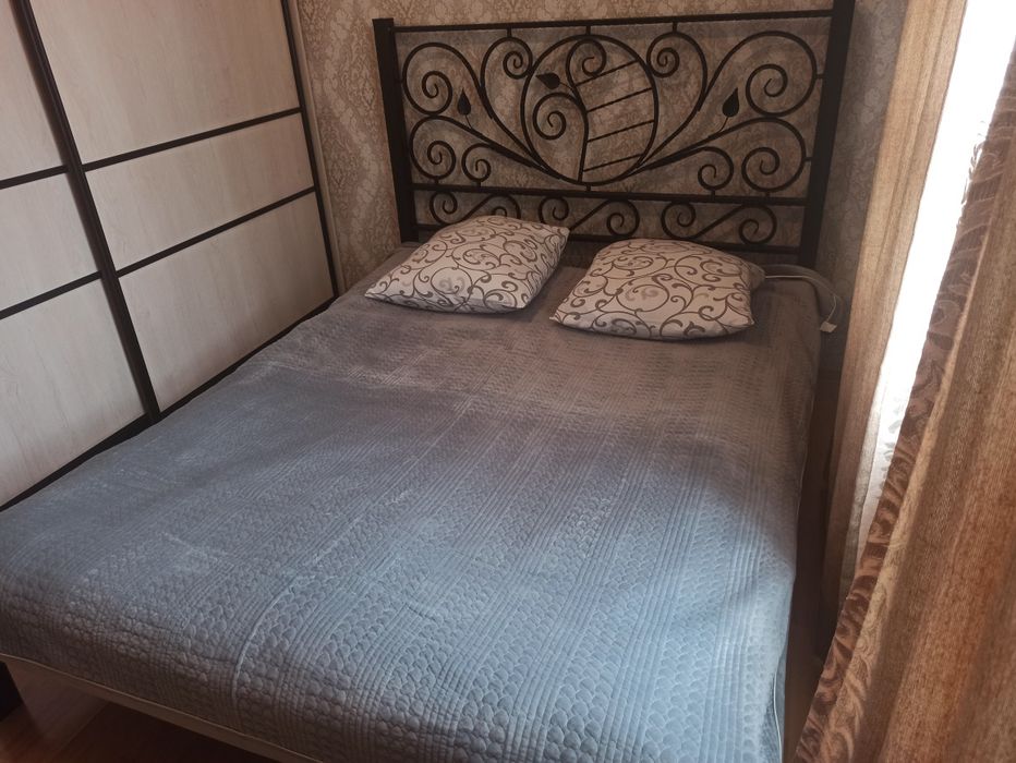 Кровать метал. Из профиля.