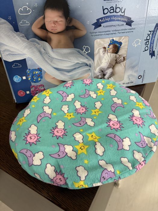 Анатомична бебешка възглавница