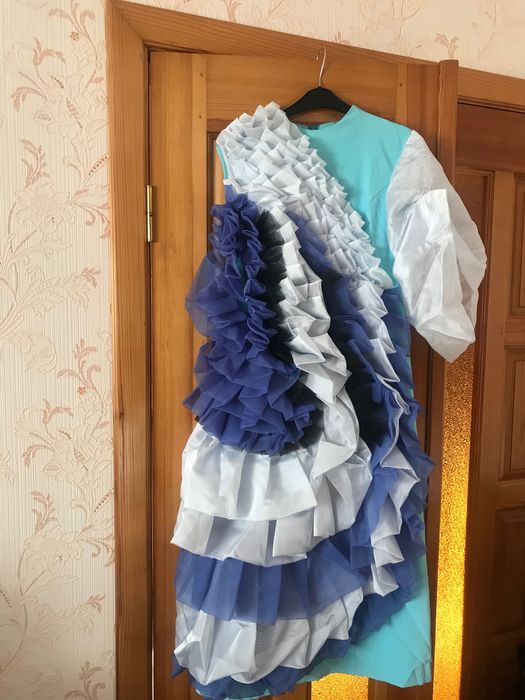 Платье праздничное разные