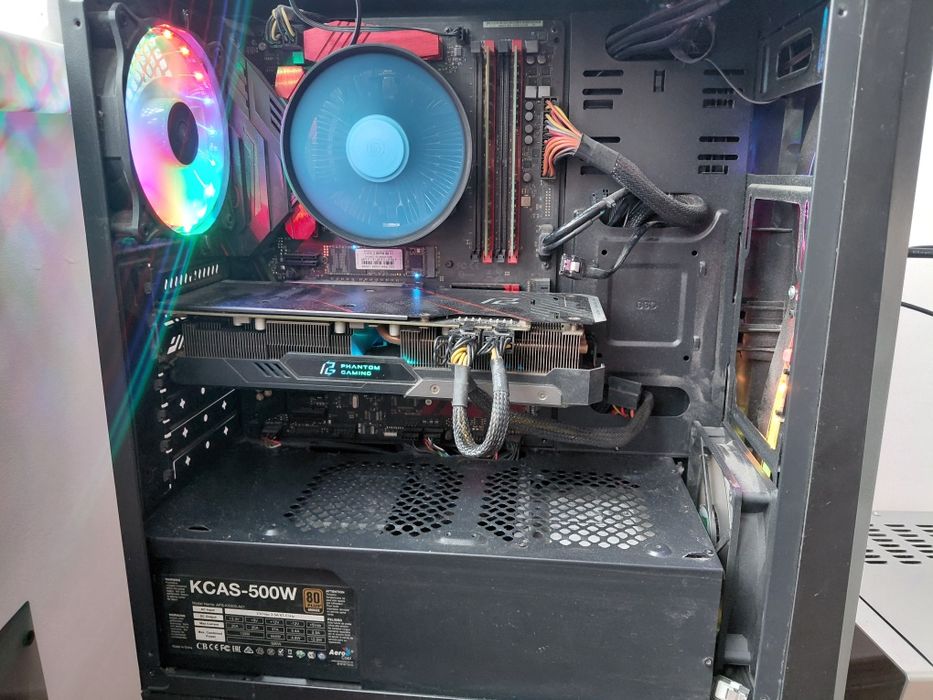 Продам компьютер. Игровой. Срочно.