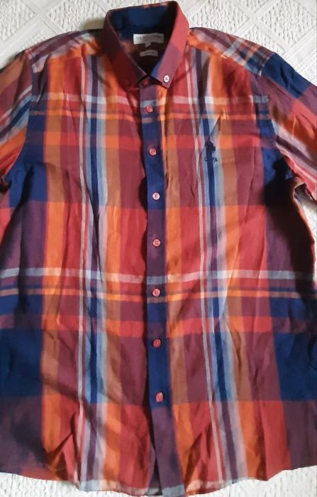 Camasa U.S. POLO ASSN marimea L model slim fit noua fara etichetă .