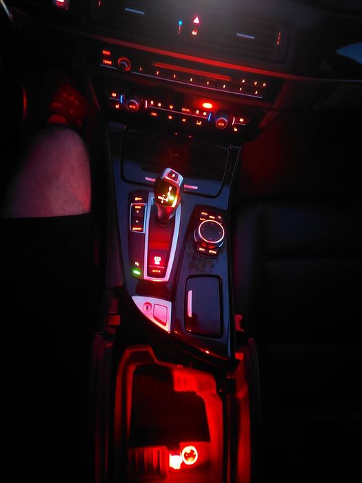 BMW M5 F10 528i 2015г