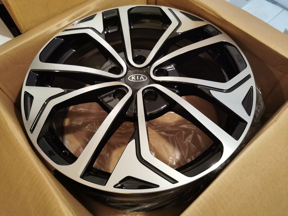 Vand jante de aliaj pentru Kia pe 18 marca Silver line model Driver