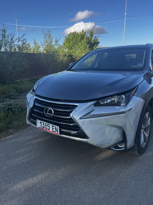 Бампер передний Lexus NX200t оригинал